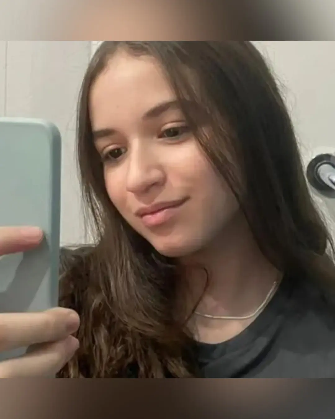 Adolescente é morta em escola após receber bilhete com 'sentença de morte' em Uberaba (MG)