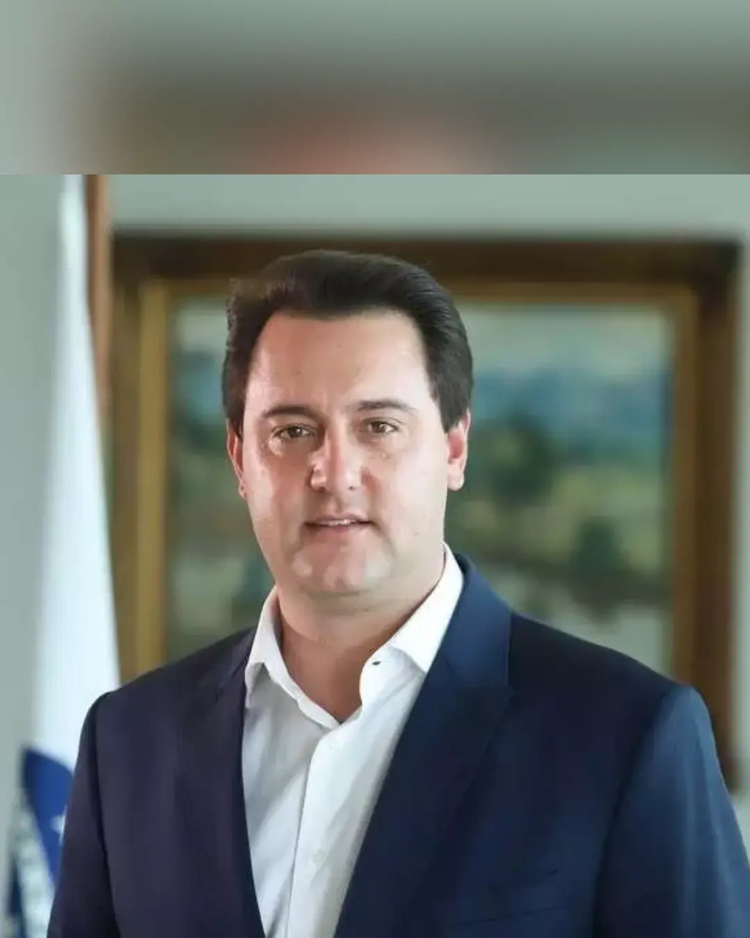 Aprovação de Ratinho Junior vai a 76,8% entre paranaenses