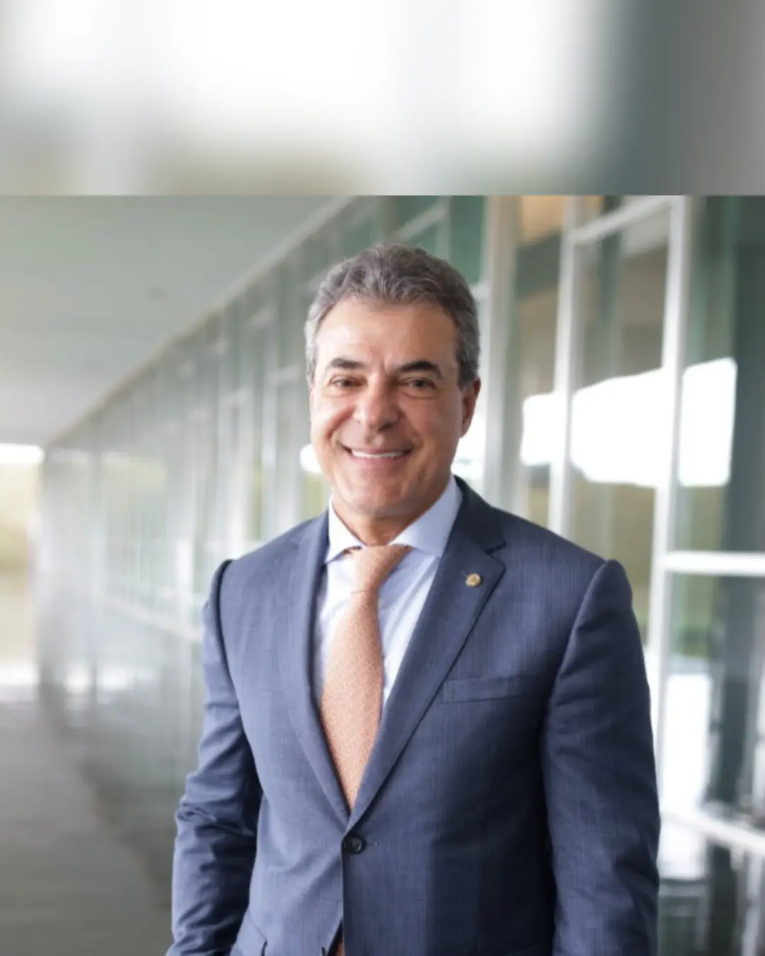 Beto Richa ajuda a aprovar medidas de segurança nas escolas