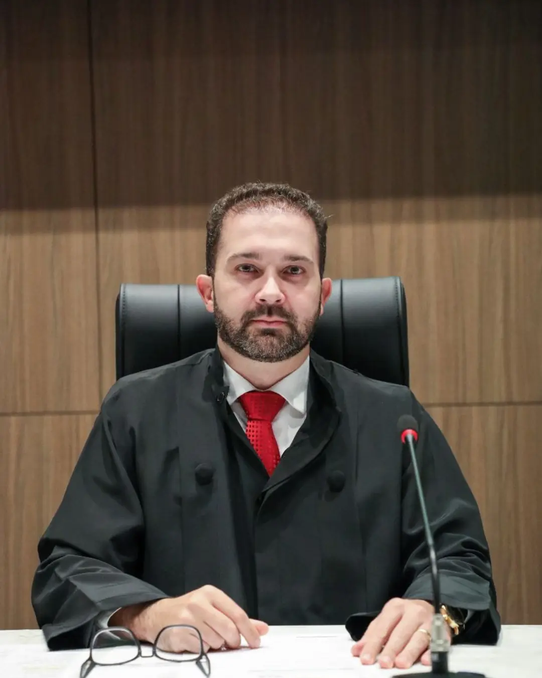 “Combate às Fake News e Ofensas e ameaças pessoais nas eleições Municipais passa por preparo e ética dos candidatos”, afirma Conselheiro Tobera