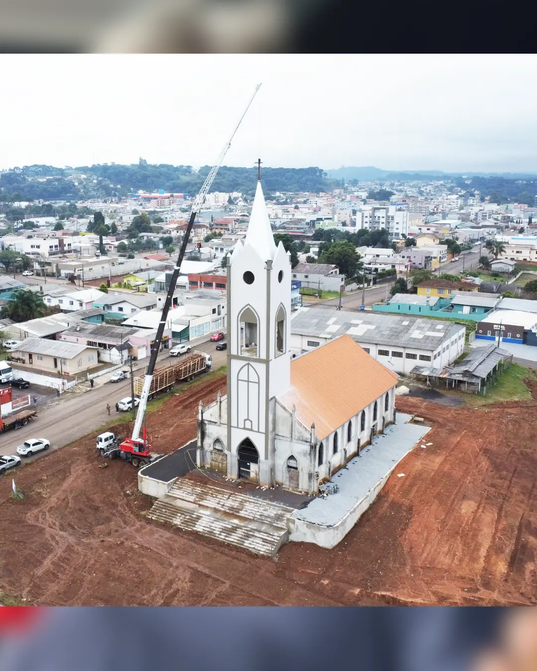 Construção avança, nova Capela do Divino recebeu sua Cúpula