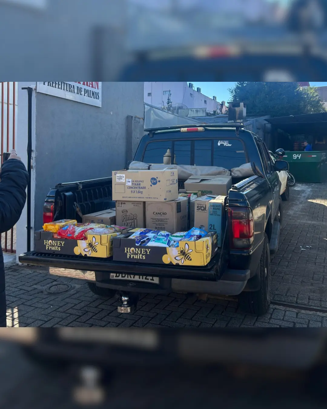 Cumprindo com seu papel social - igreja Unção e Poder fez doação de alimentos