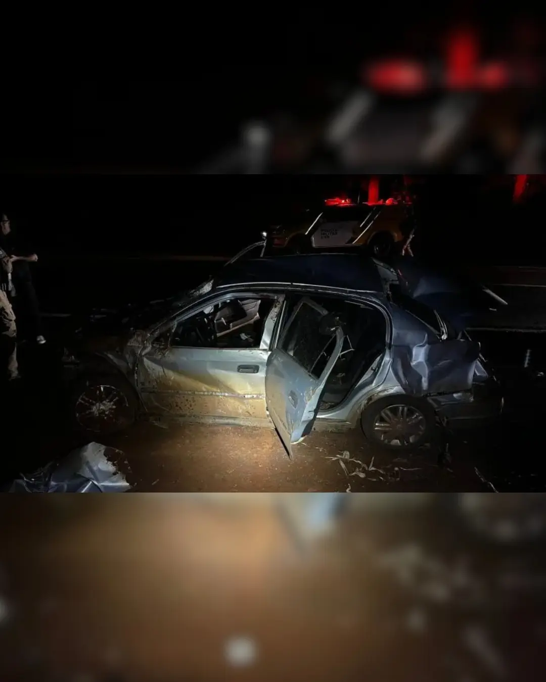 Homem e adolescente morrem ejetados de carro durante perseguição policial no oeste do Paraná