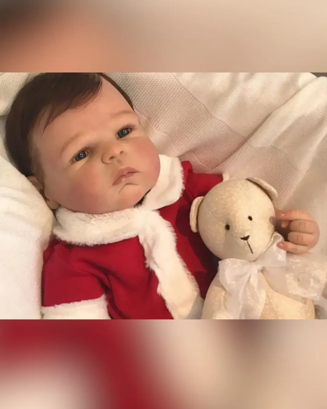 Igreja de Salvador esclarece que não realiza batismos de bonecas reborn