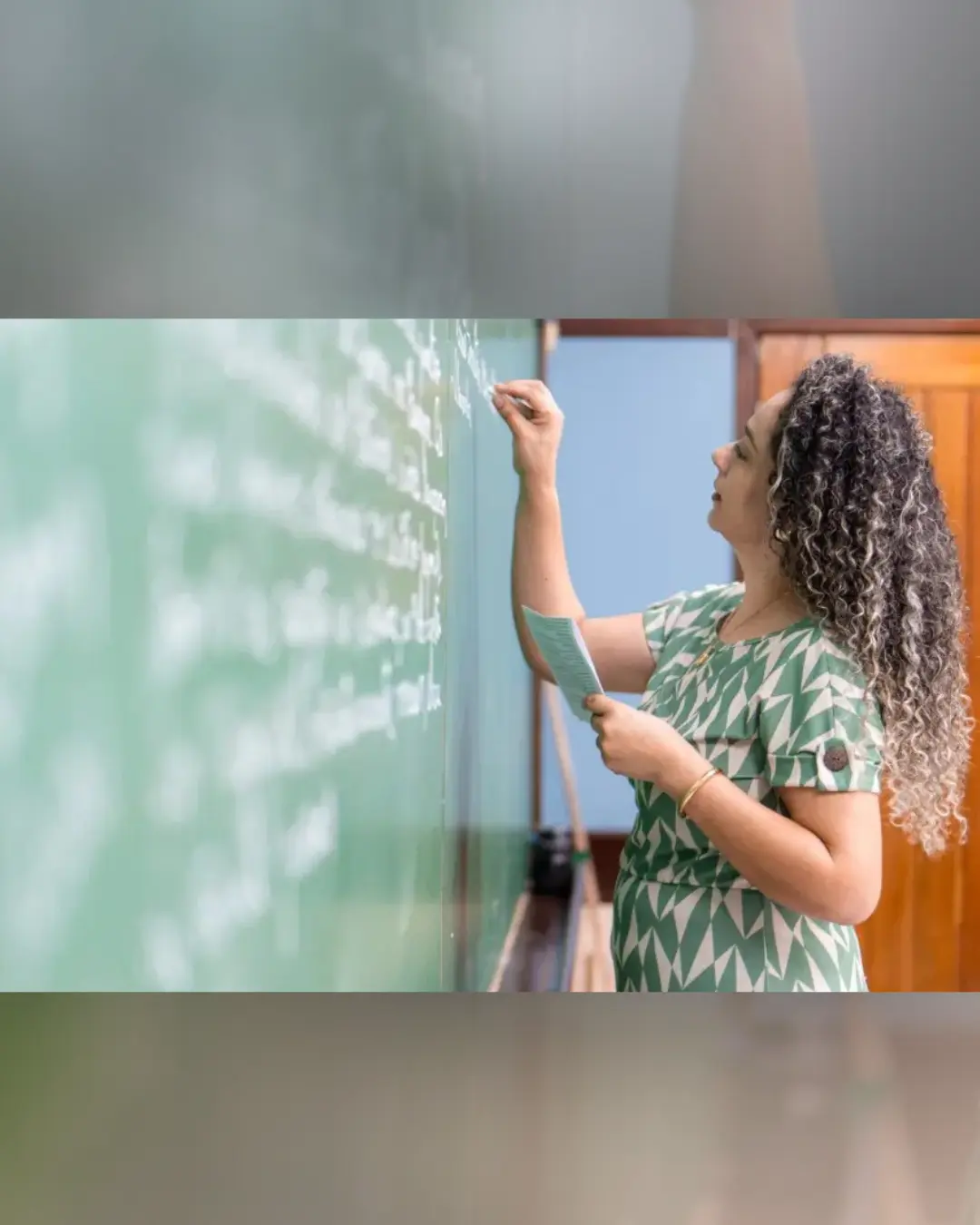 Paraná abre seleção com 500 vagas para professores, pedagogos e intérpretes; inscrições até 18 de maio