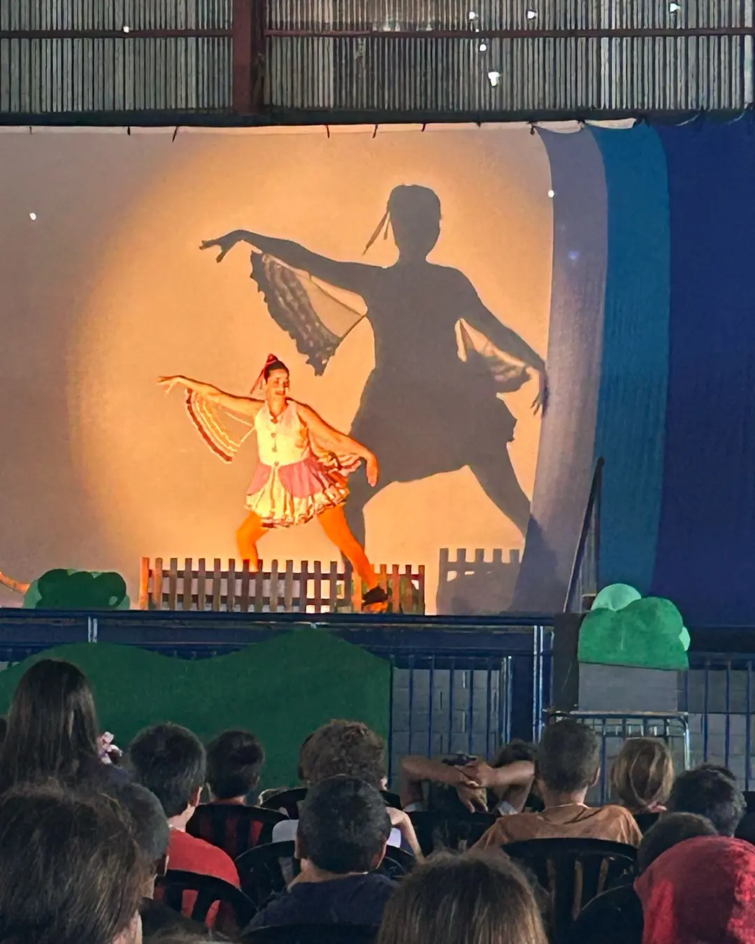 Teatro e Cultura: Grupo Obragem encanta público de Cel Domingos Soares