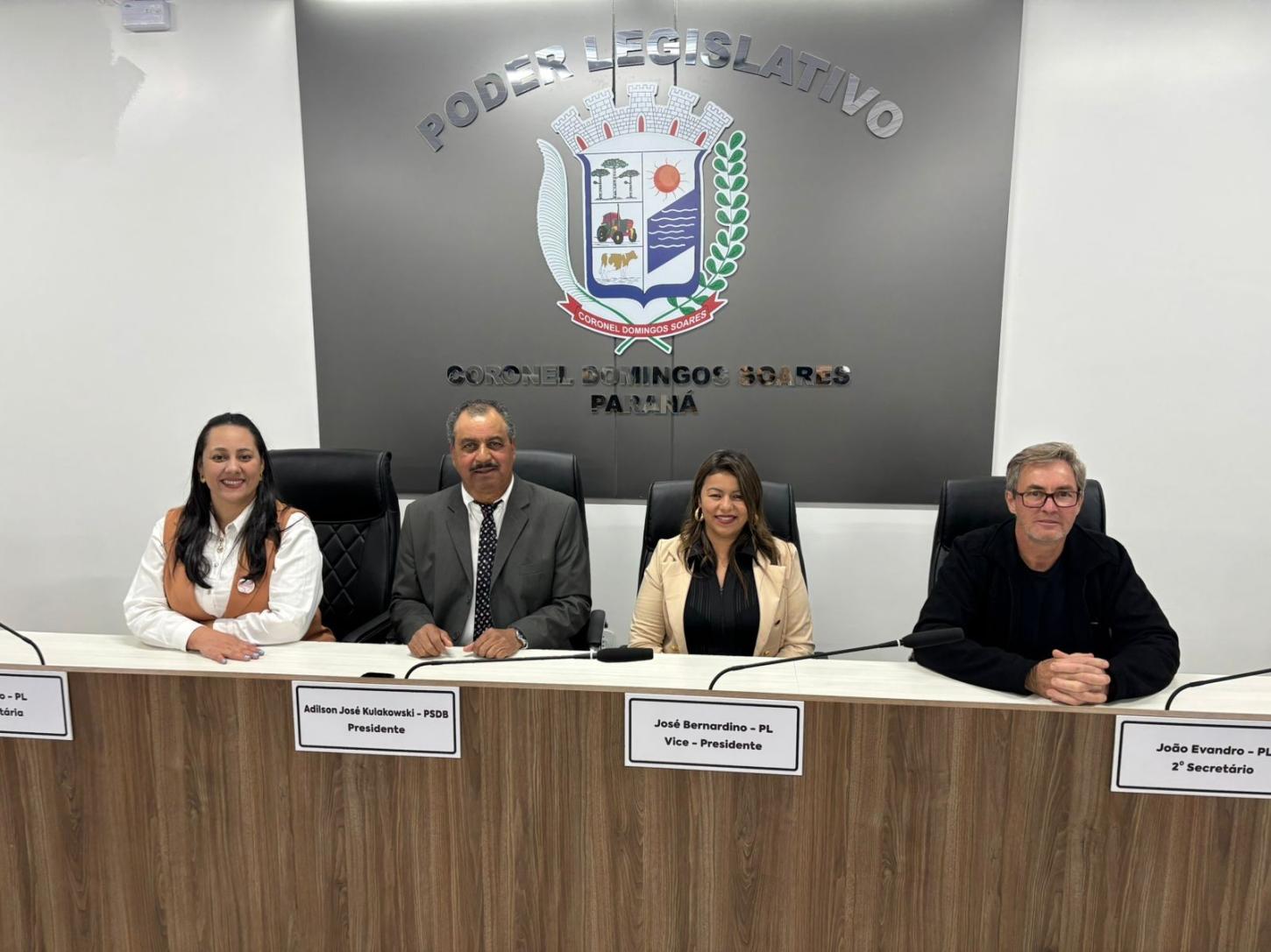 Com oito votos, José Bernardino foi eleito Presidente do legislativo domingosoarense