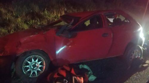 Motorista perde controle, sai da pista e capota carro na BR-153 na região de General Carneiro