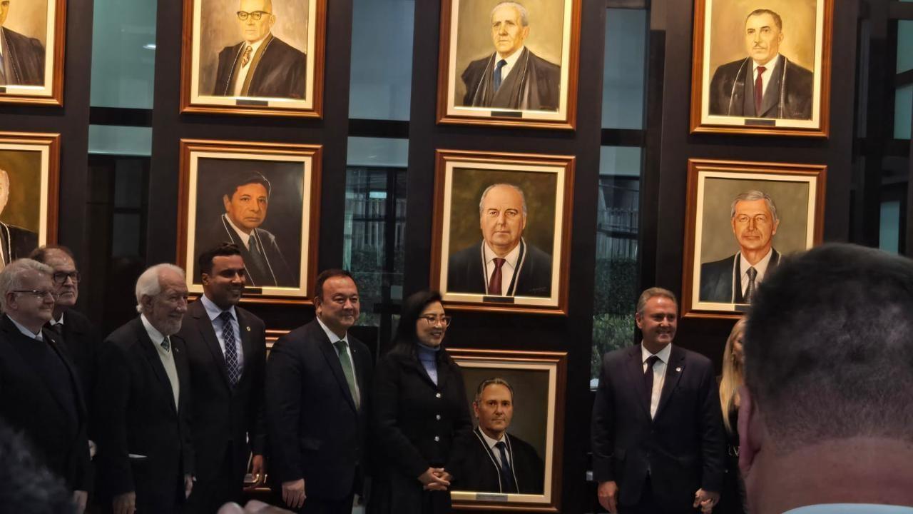 TJPR realiza solenidade de descerramento da placa do Desembargador Keppen na Galeria dos ex-Presidentes