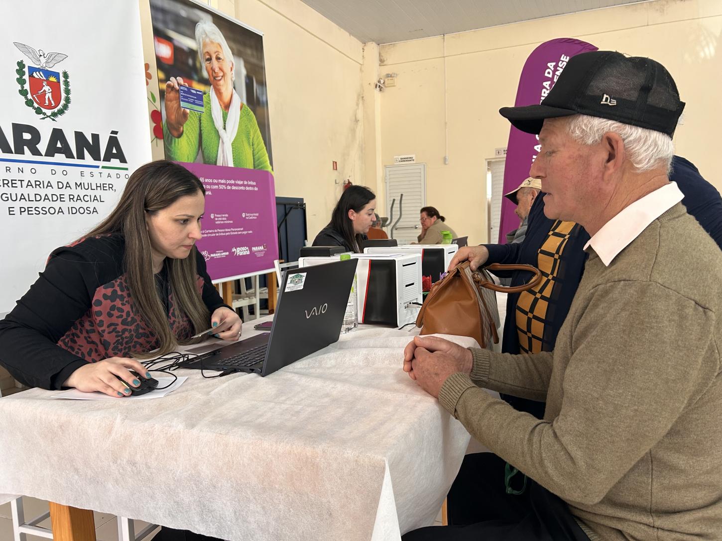 Em Palmas - Mutirão emitiu mais de 185 Carteiras da Pessoa Idosa Paranaense