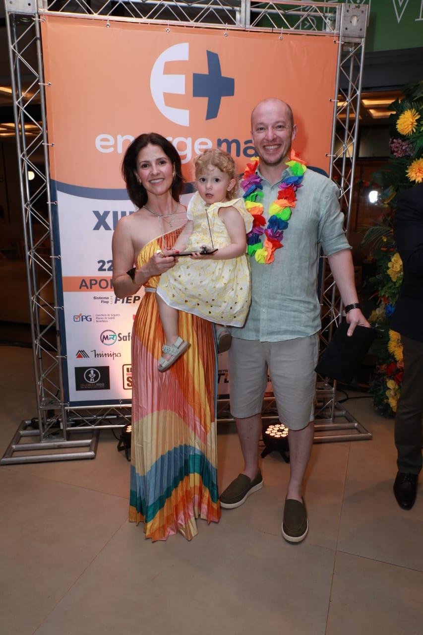 Felipe Puton, esposa Beatriz Izabel F. Souza Puton  e sua filha Filipa Souza Puton