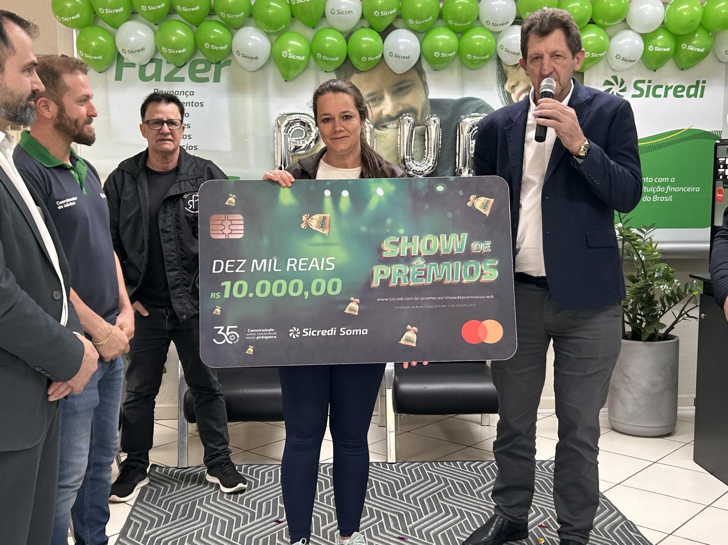 Show de Prêmios da Sicredi Soma contemplou associada de Palmas com R$ 10 mil