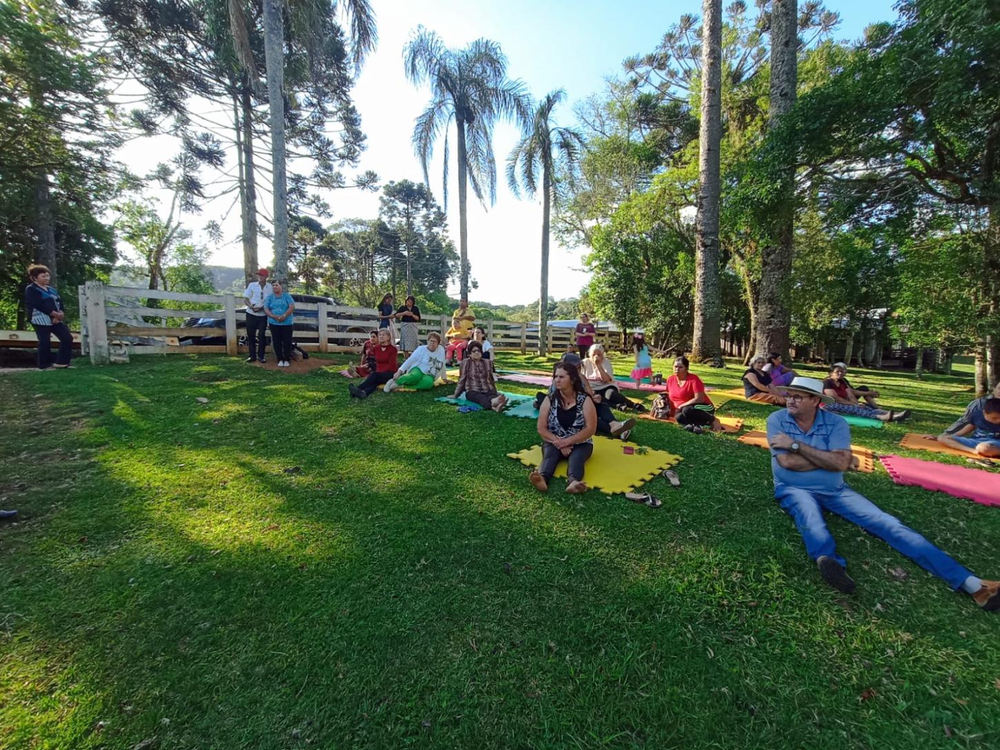 Idosos vivenciam dia de integração, espiritualidade e turismo local pelo Programa Viaja Mais 60