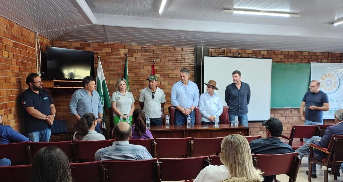 Presidente da FPA participa de encontro em Palmas e reafirma seus compromissos com alguns setores 
