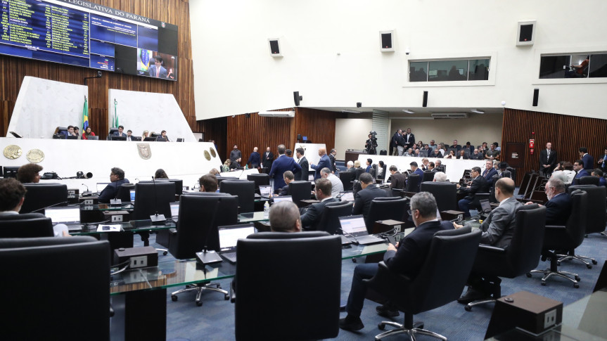 Segue para sanção proposta de reestruturação das carreiras da Polícia Civil do Paraná