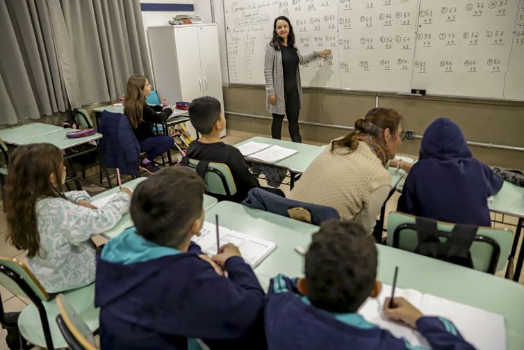 Impa lança olimpíada de matemática para professores dos anos iniciais