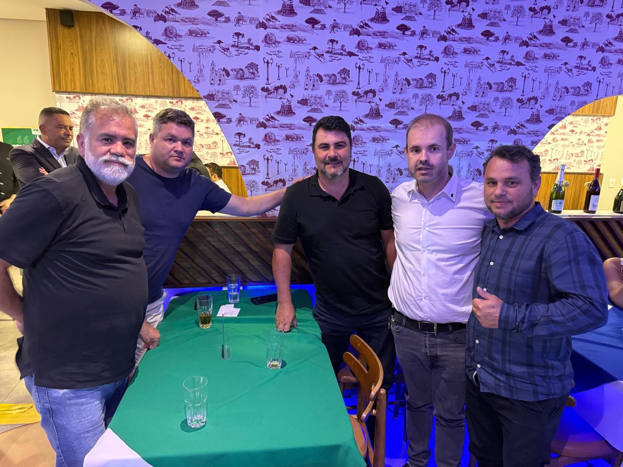 Cristiano, Valmir, Lucio, Flávia Franceshini, Edilson e Fernando Franceshini