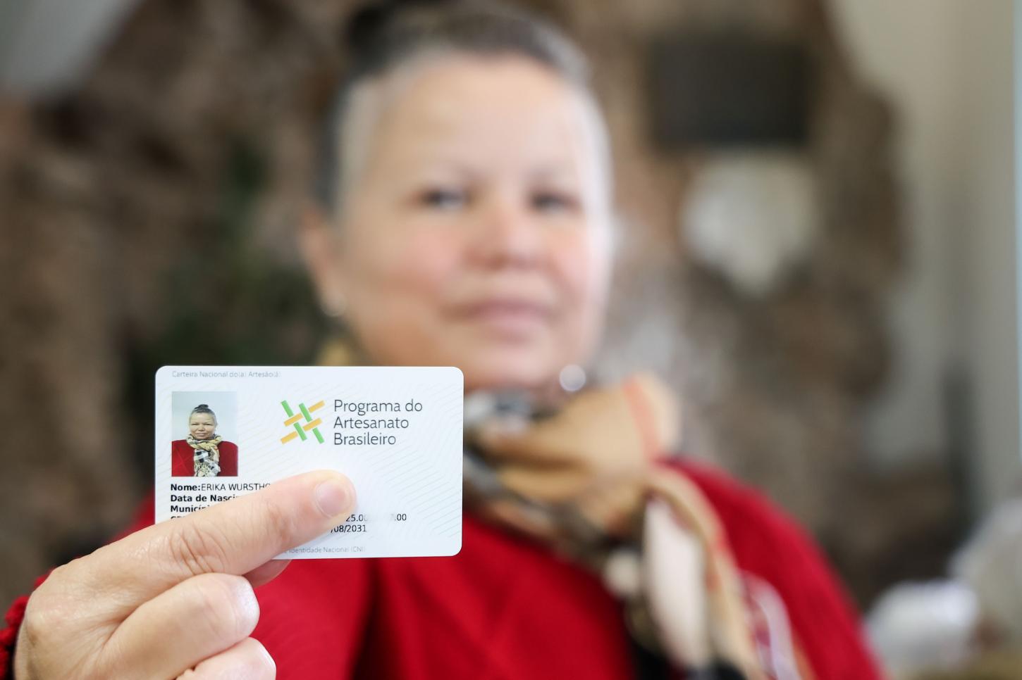 Prefeitura de Palmas informa disponibilidade das carteiras de artesão e artesã