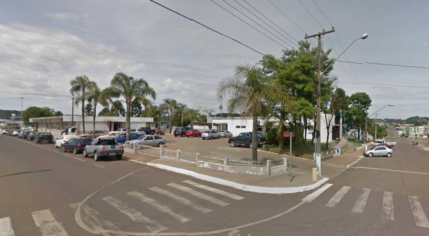 TJPR exclui prefeito Daniel Langaro de ação sobre aumento salarial