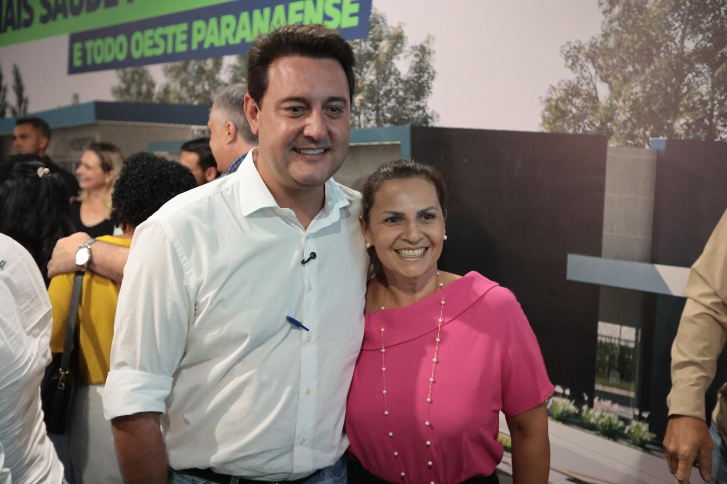 Ratinho Junior atinge novo recorde de aprovação com 85,5%, aponta Paraná Pesquisas