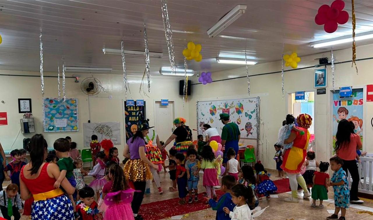 CMEI Tia Dalva promove comemoração de Carnaval com atividades pedagógicas e muita alegria