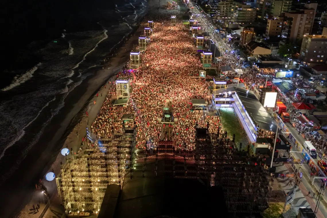 Paraná recebeu 181,9 mil turistas estrangeiros de mais de 100 países em janeiro