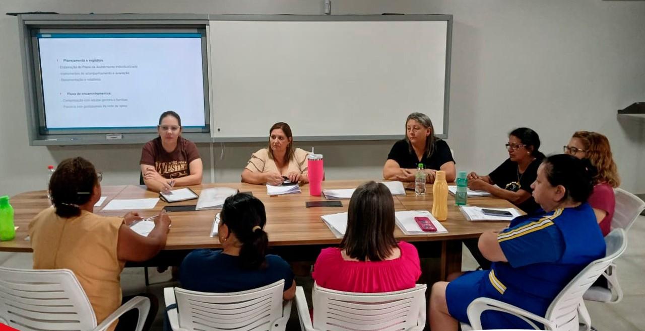 Secretaria de Educação promove reunião com profissionais da Educação Especial