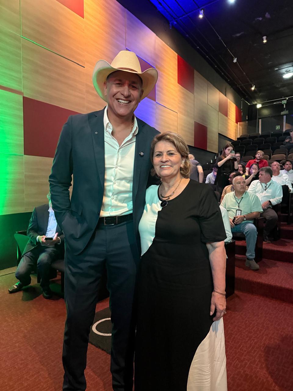 Prefeita e o deputado federal, Marcos Brasil
