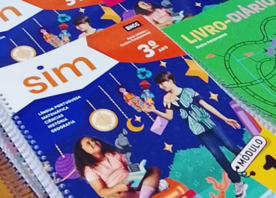 Apostilas FTD estão sendo entregues para os alunos da Rede Municipal de Ensino de CDS