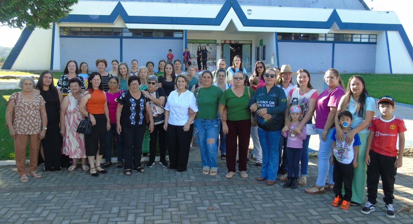 Domingosoarenses que fazem parte da agricultura familiar participaram de evento em Palmas 