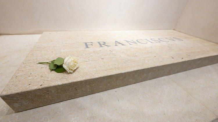 Papa Francisco: uma presença que permanece viva para sempre