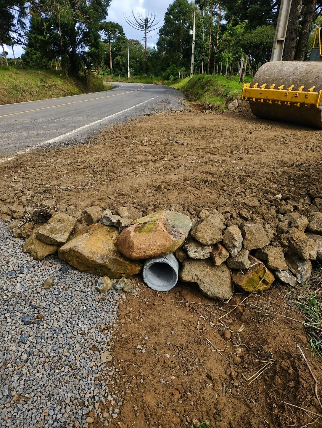 Departamento de Obras conclui construção de bueiro para escoamento de águas pluviais na comunidade do Compartilhado