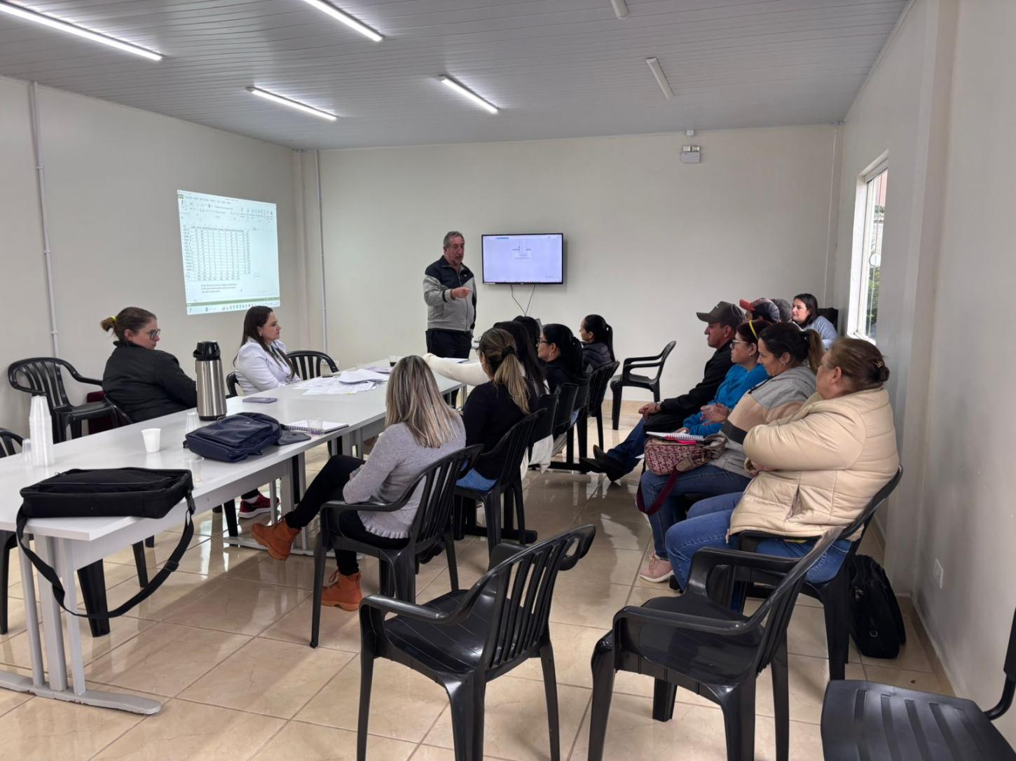 Departamento de Saúde realiza reunião mensal com Agentes Comunitários 