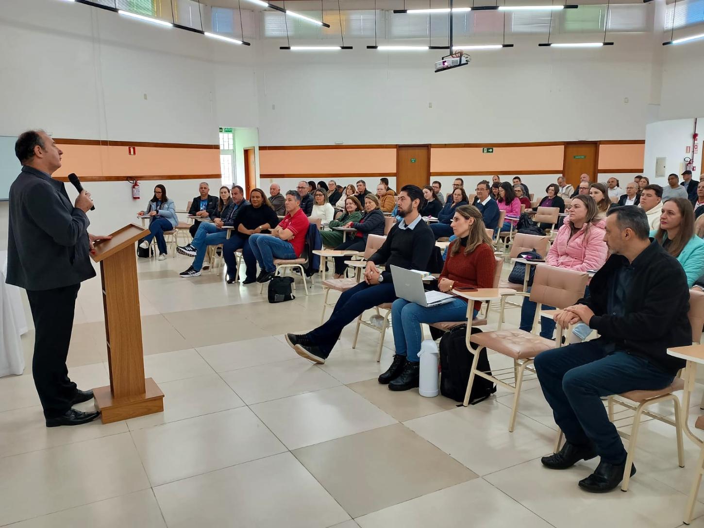 Diocese promove formação aos agentes da Pastoral do Dízimo