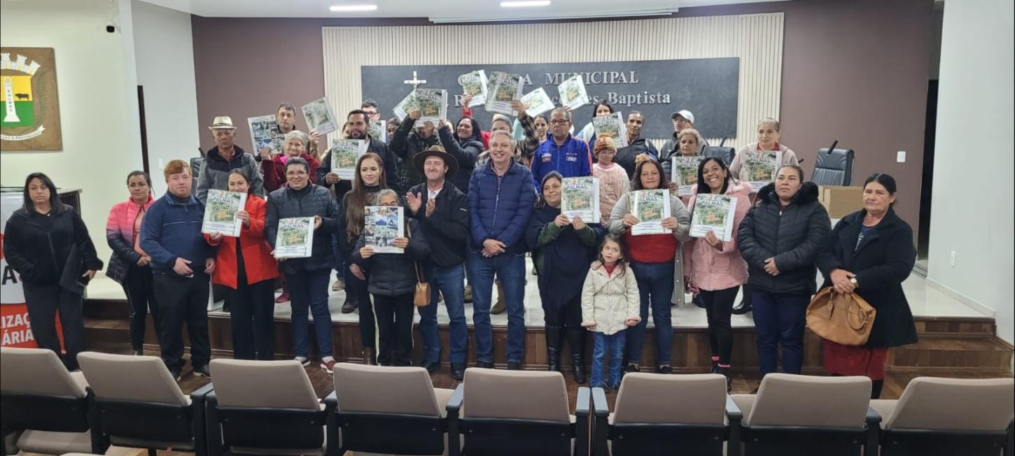 Moradores do Núcleo São José I recebem matrículas imobiliárias em Palmas