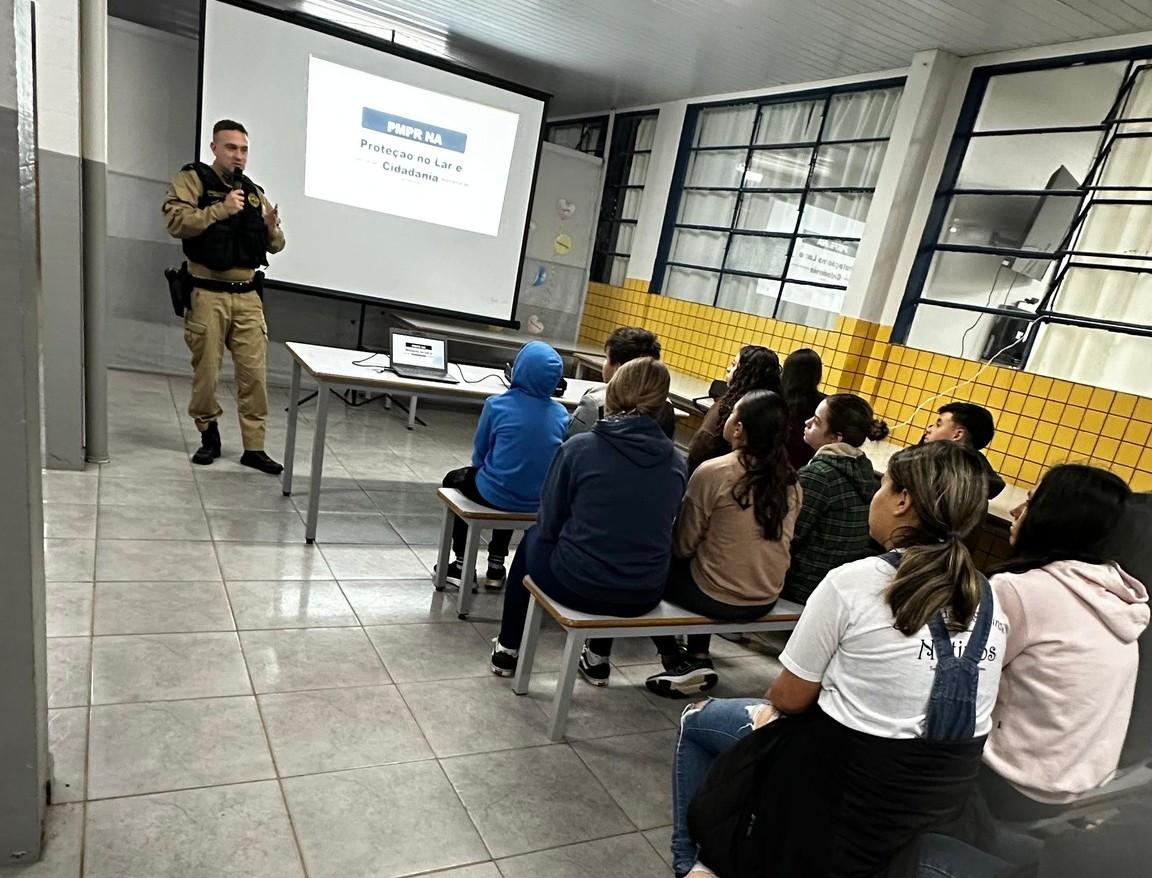 PM promoveu palestra educativa em colégio estadual de CDS