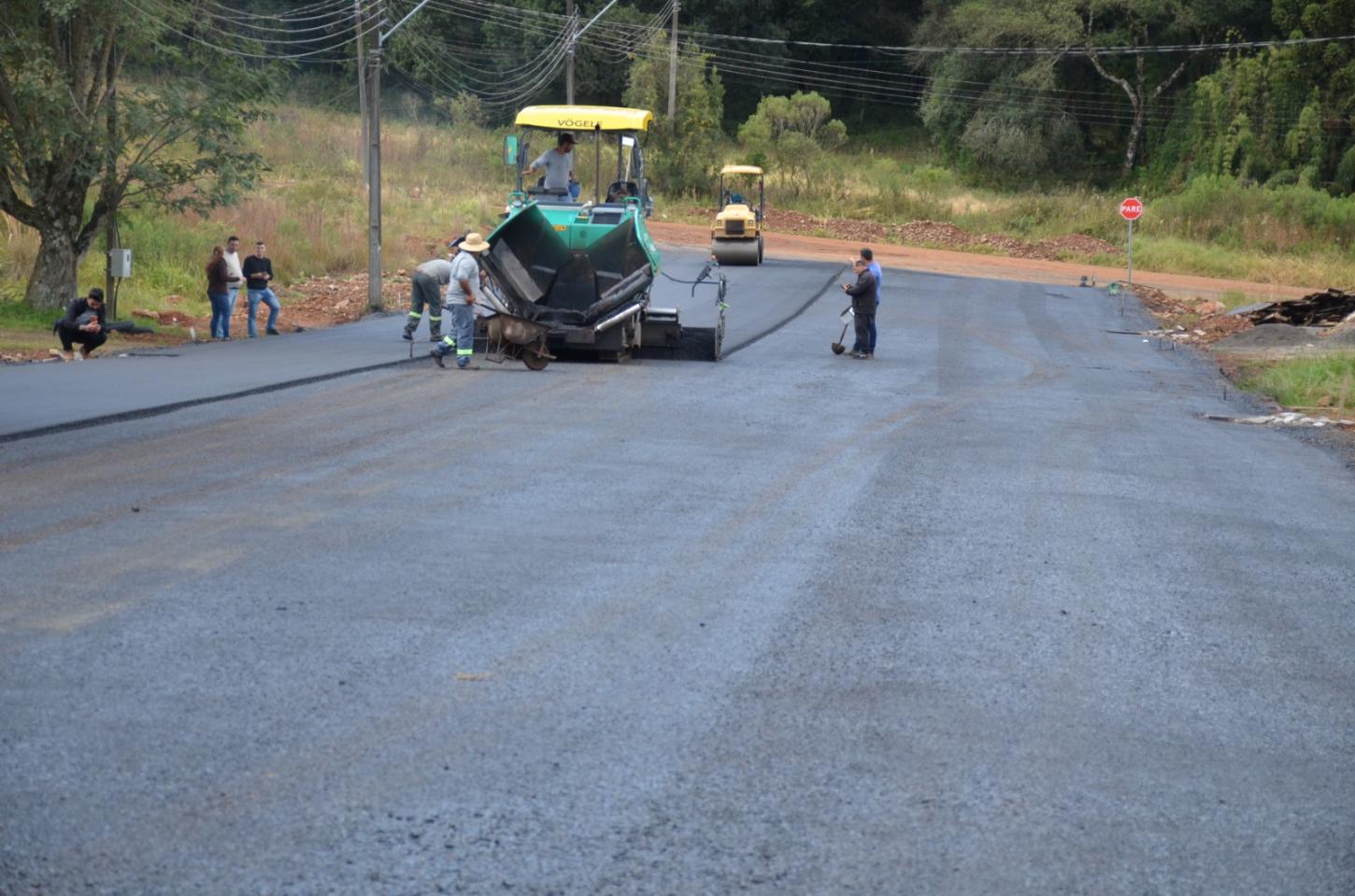 Programa Asfalto Novo, Vida Nova avança com obras de pavimentação em Cel Domingos Soares