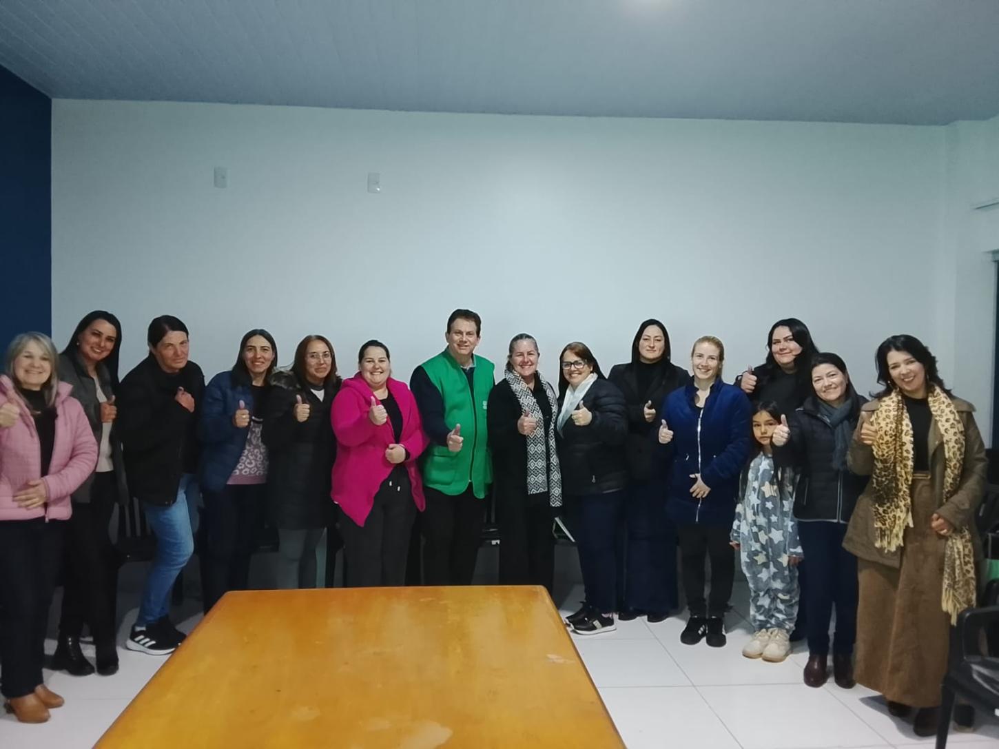 Realizada capacitação aos educadores referente ao Agrinho em CDS 