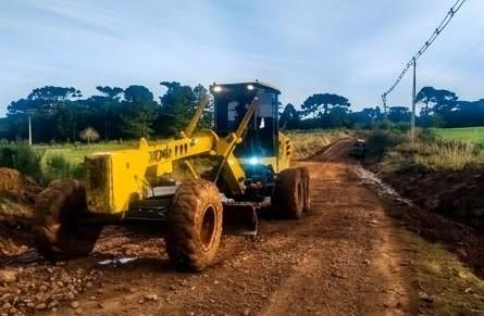 Departamento de Obras realiza melhorias na Estrada do Travessão