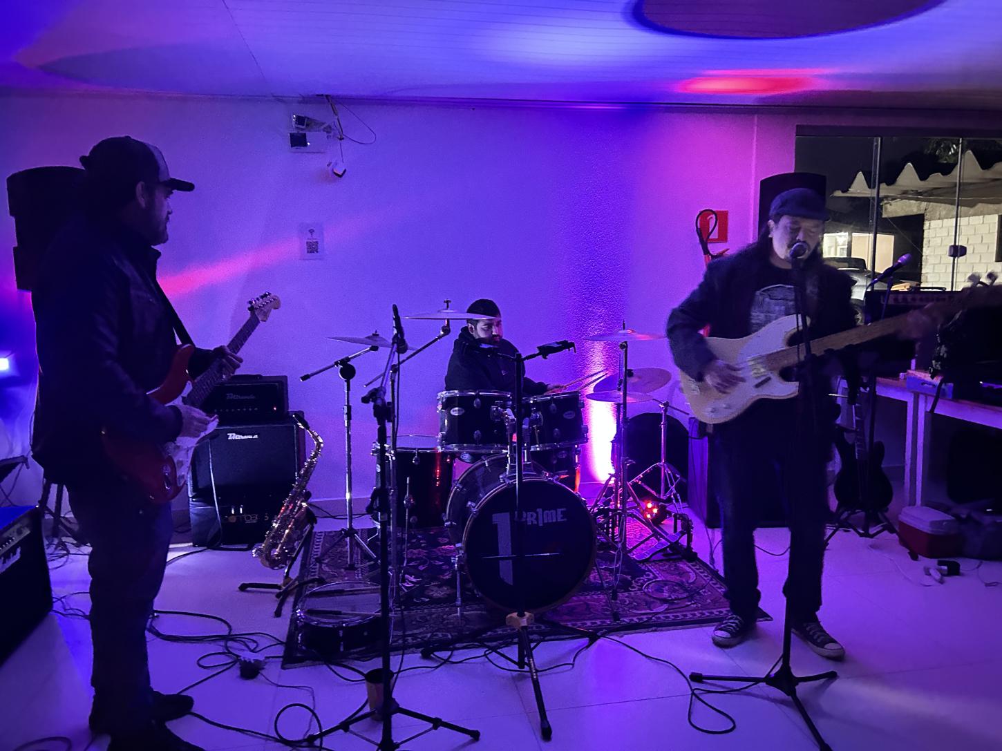 Mais de 10 bandas tocaram o bom e velho Rock’roll no Festival dos Cancerianos 