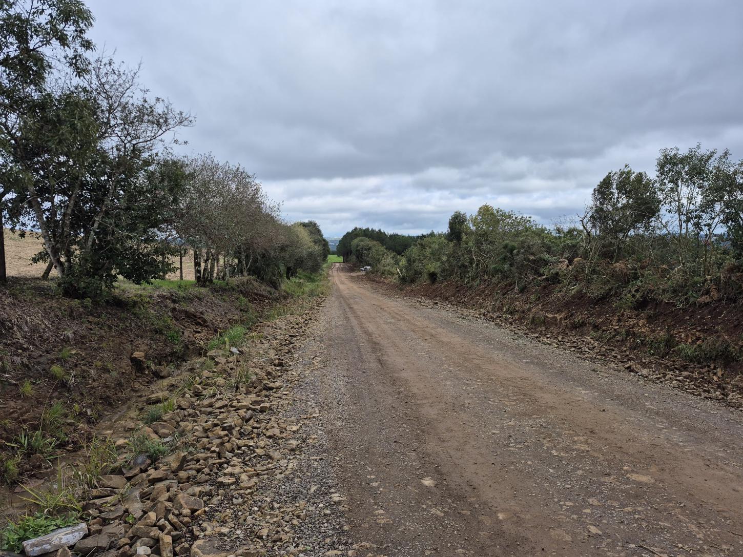 Obra do primeiro asfalto rural de Palmas está se tornando realidade