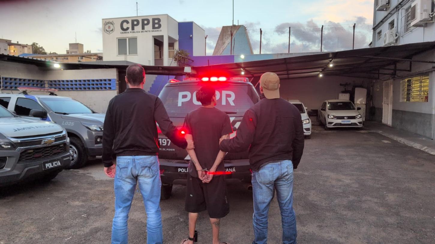 Polícia Civil de Pato Branco  prende homem acusado de roubo em residência