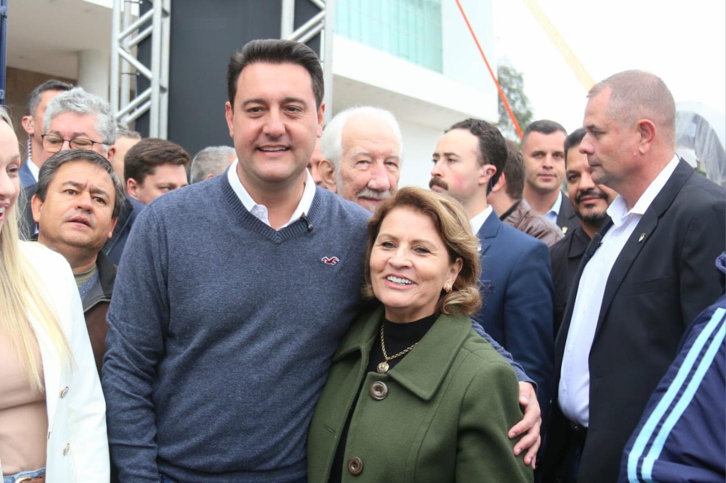 Chefe do Executivo com o governador, Ratinho