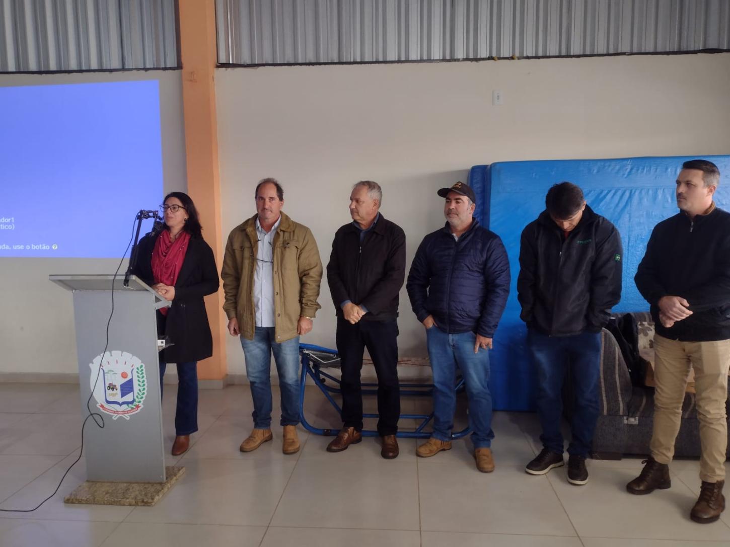 Seminário de Apicultura reúne produtores e especialistas em Cel Domingos Soares