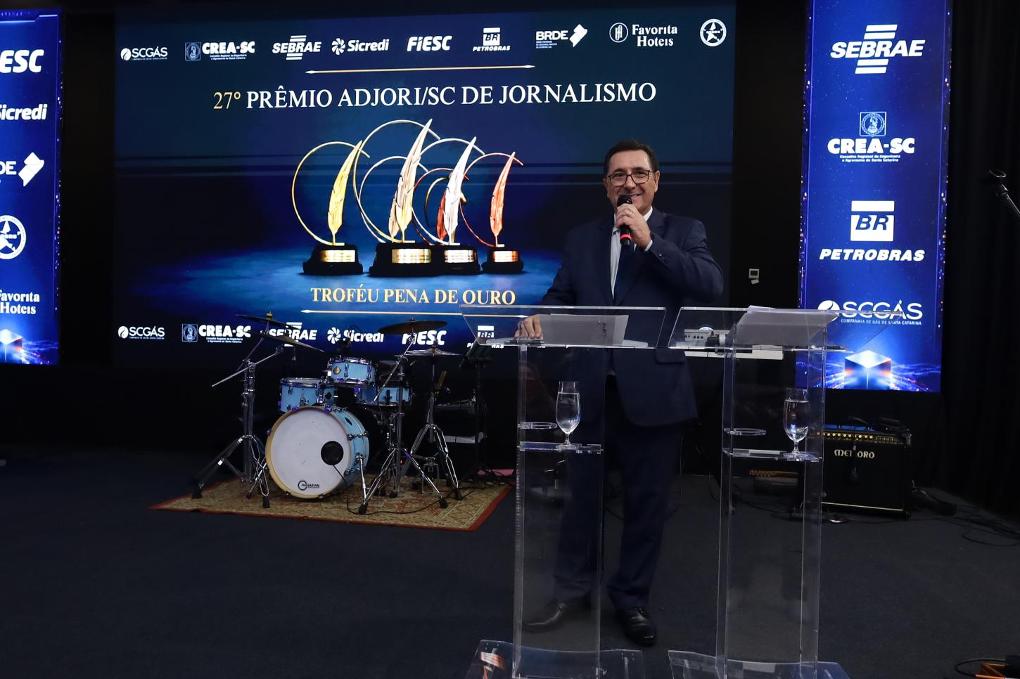 Congresso Estadual da Adjori/SC e do 7º Encontro Nacional de Jornais do Interior reuniu empresas jornalísticas de diferentes locais 