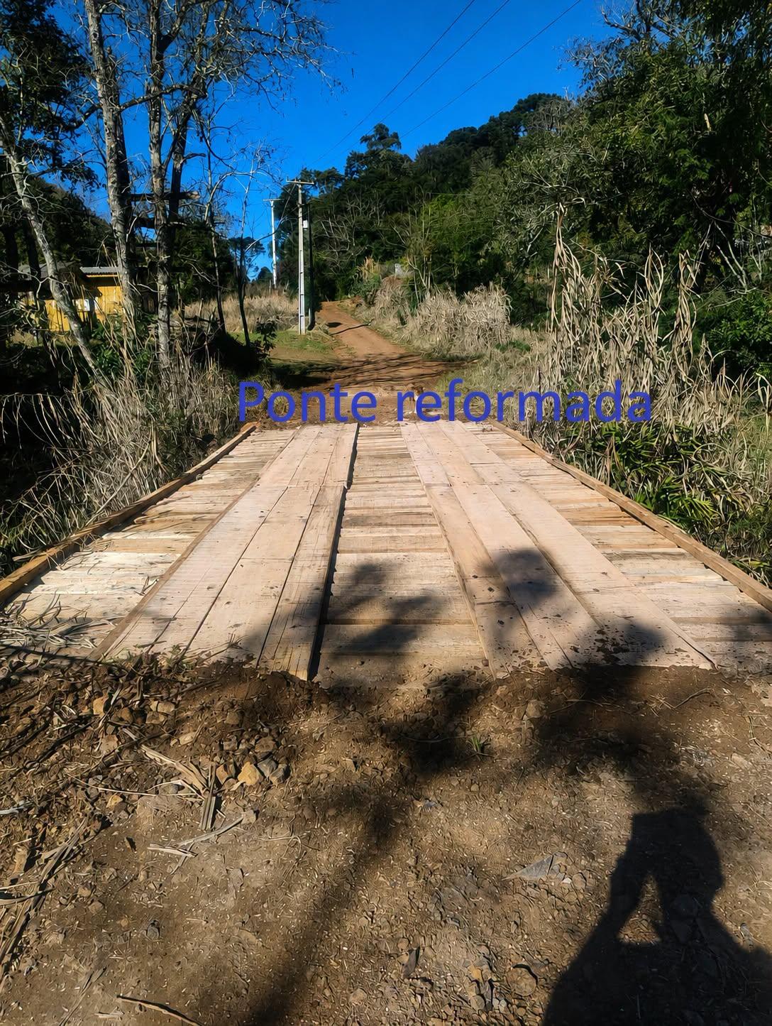 Departamento de Obras realizou recuperação de ponte na Estrada dos Queimados, comunidade do Iratim