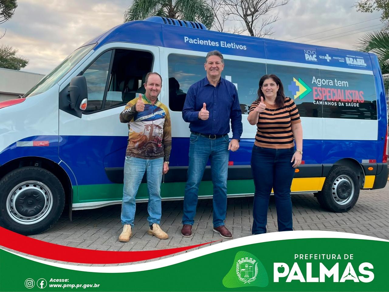 Gestão reforça a saúde pública com entrega de nova van para transporte de pacientes em hemodiálise