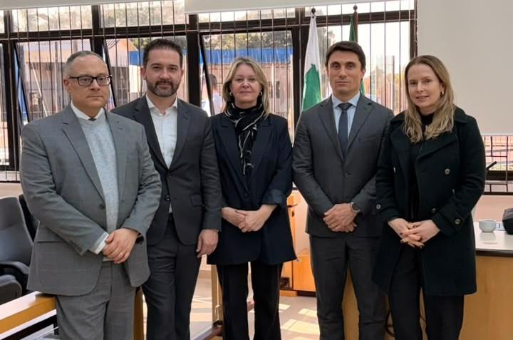 OAB Palmas participa de reunião institucional com a Corregedoria-Geral do Ministério Público do Paraná