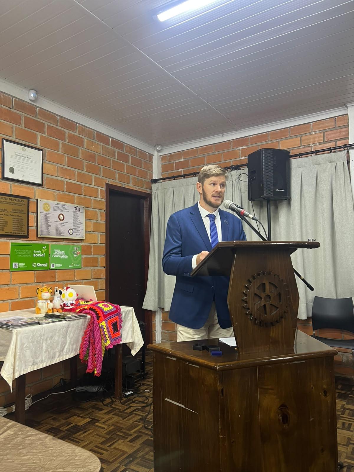 Discurso do Presidente, Leonardo Amadori