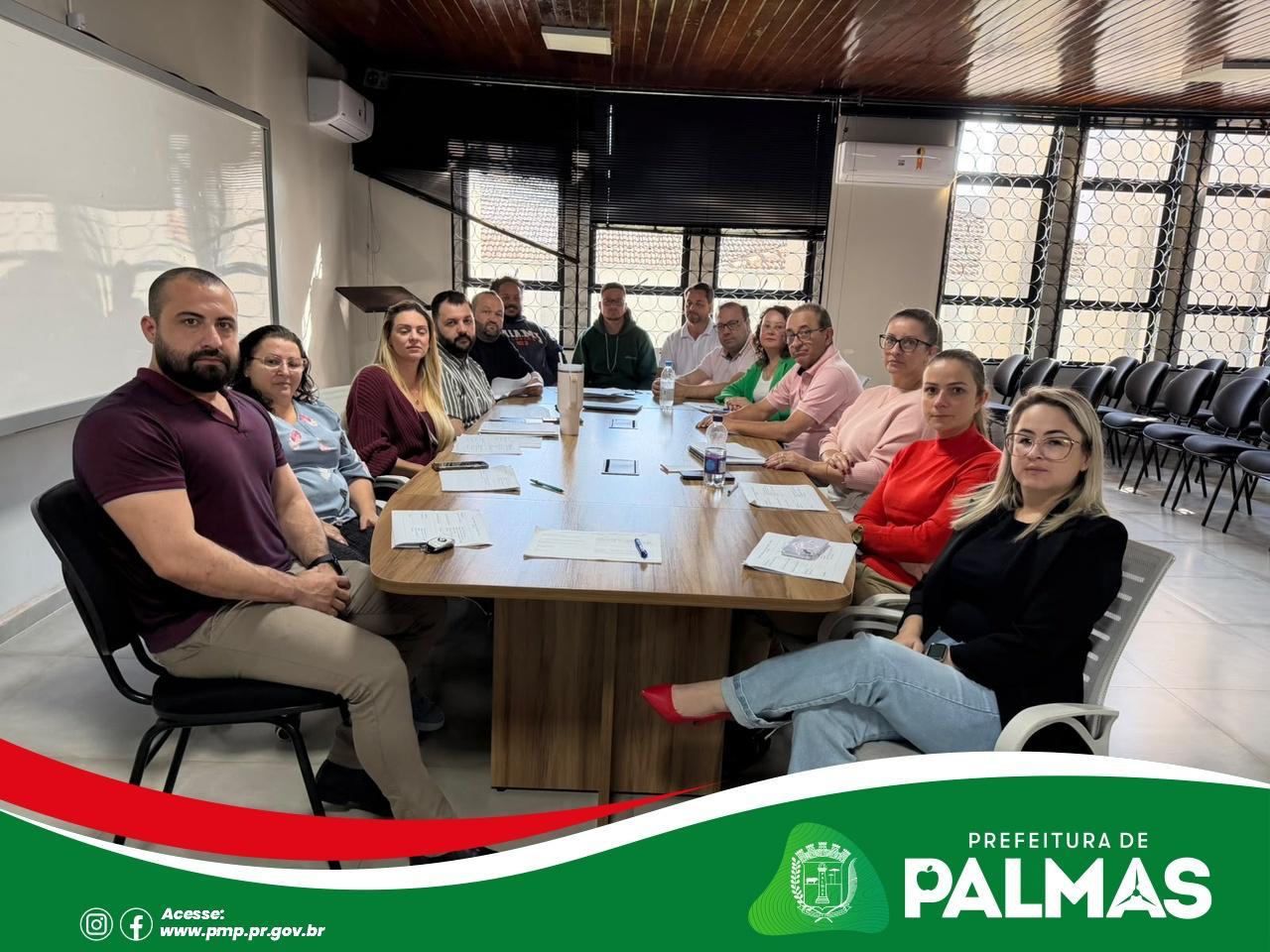Secretaria de Educação inicia organização do Desfile Cívico de 7 de Setembro e define comissão responsável pelos preparativos